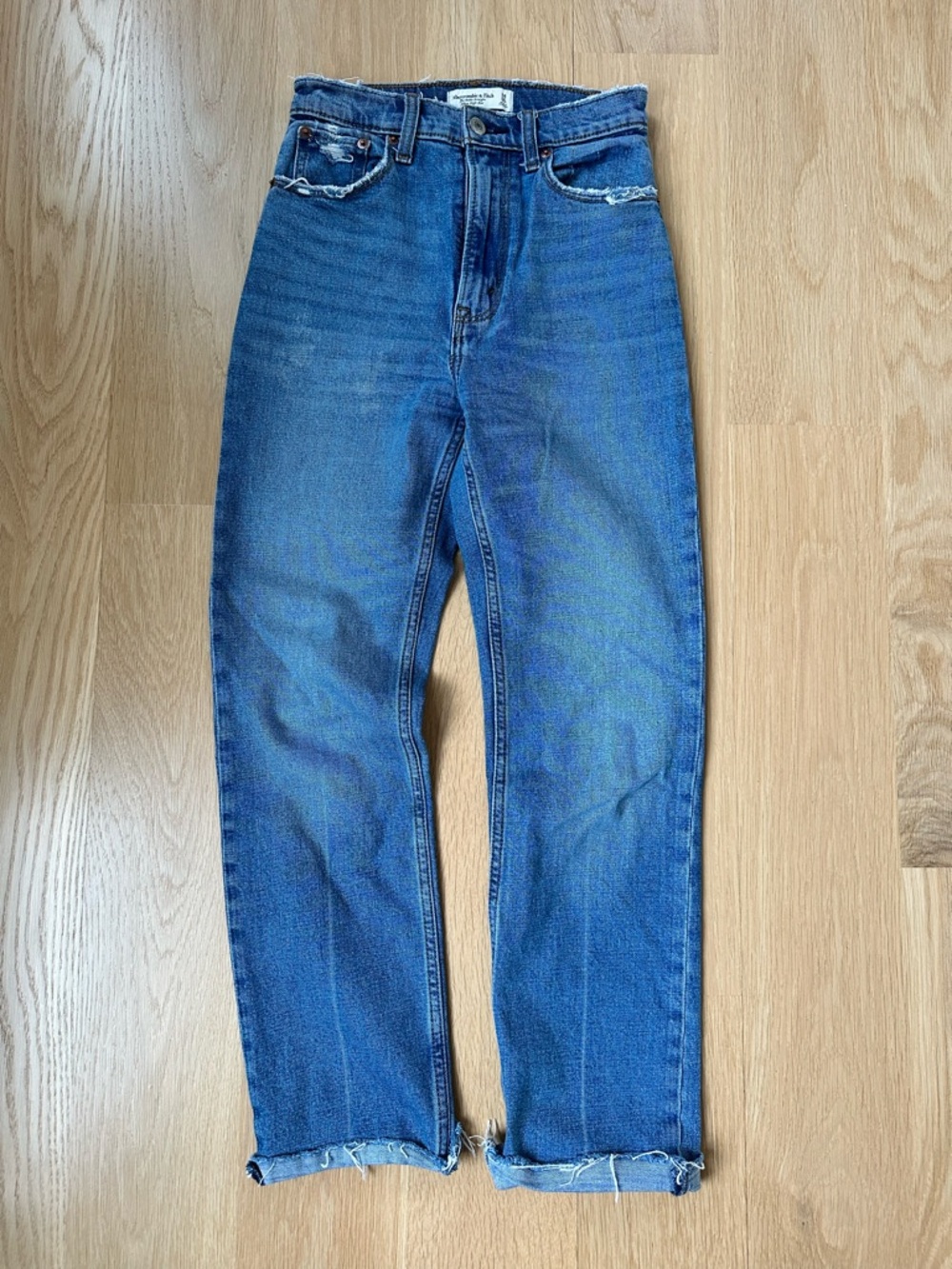 Abercrombie & Fitch The Ankle Straight Ultra High Rise Denim Jeans
